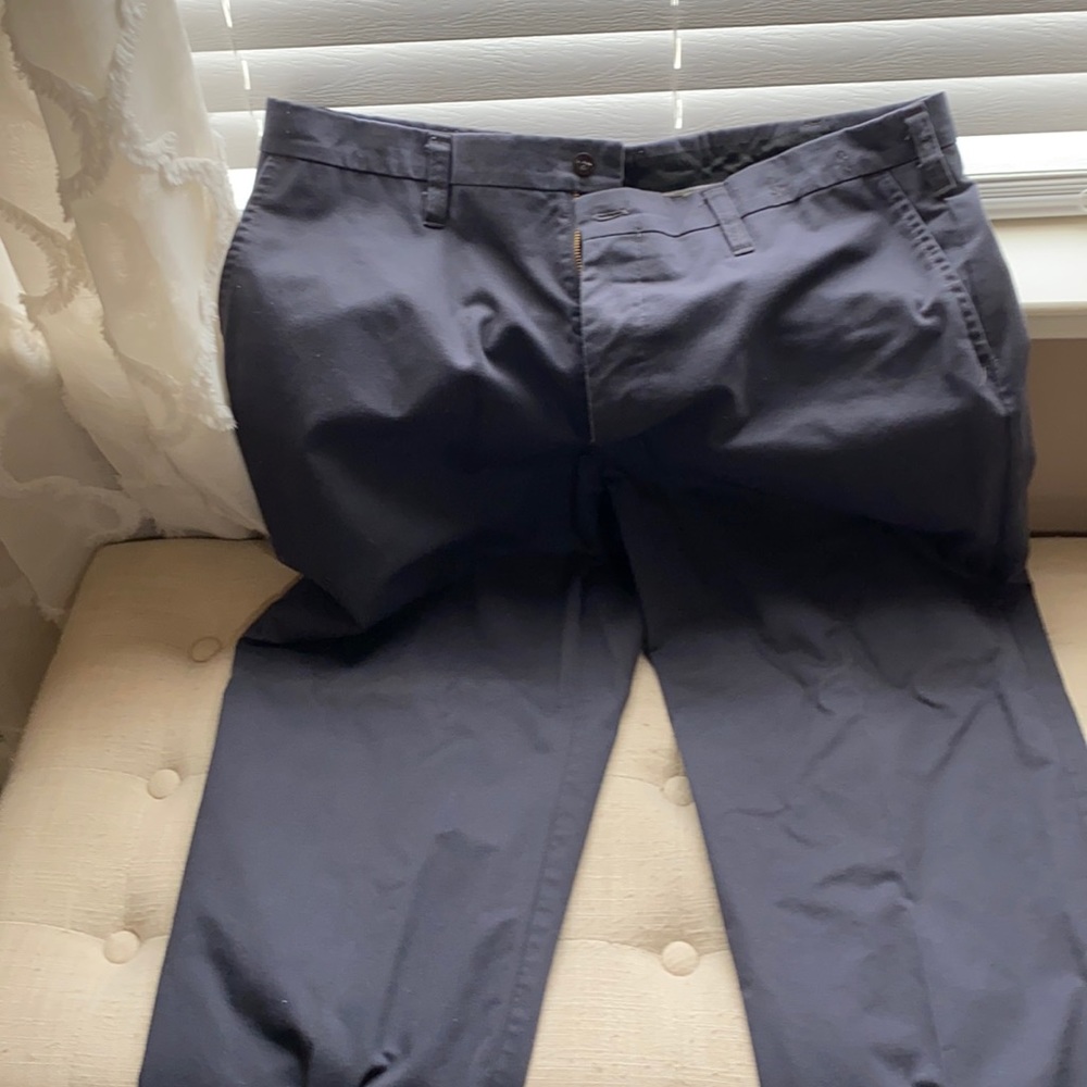Brand new work pants, never worn, 40x30 sized, I have 3 pairs